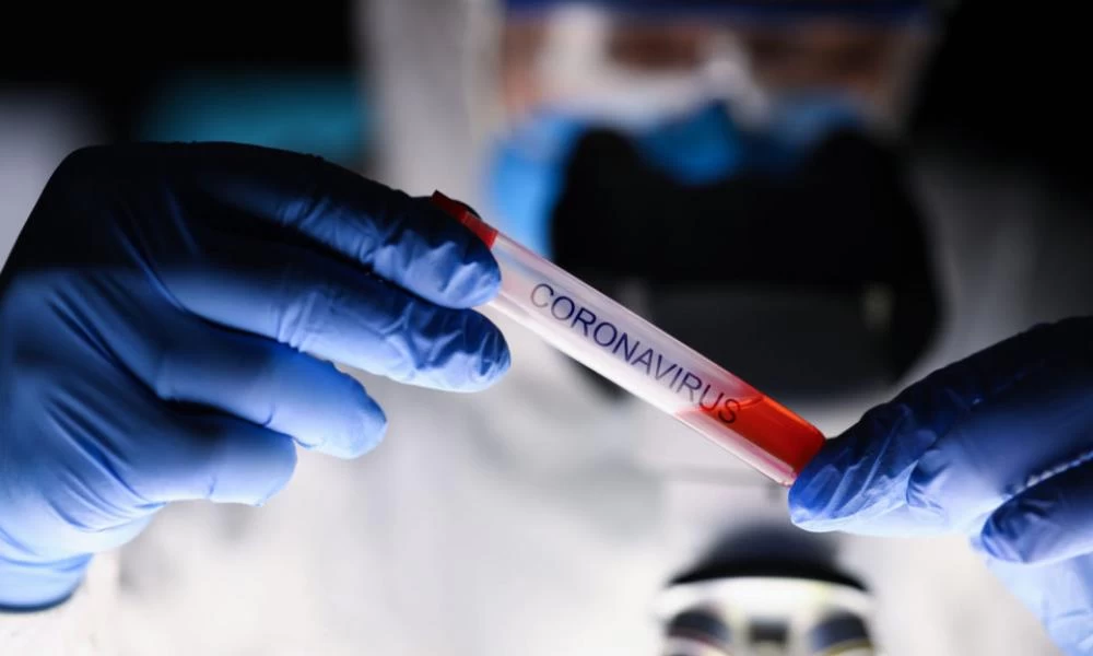 Π.Ο.Υ.: ''Μην περιμένετε εμβόλιο τους επόμενους 12 μήνες'' - Mέχρι τότε εγκλεισμός στα σπίτια;